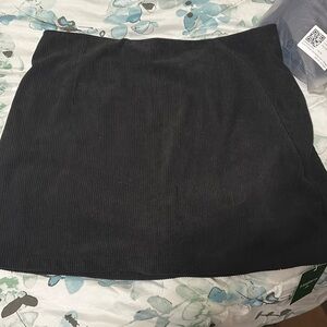 Halara Courdory Skirt NWT Large